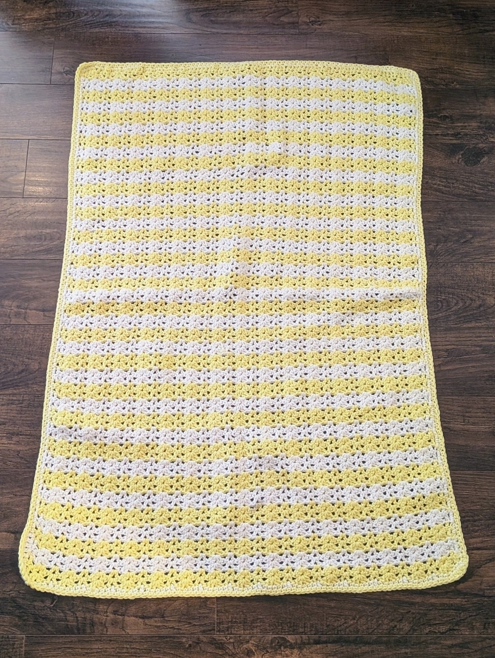 EUC Handmade 47"x36" Crocheted White and Yellow Throw Blanket Afghan - Picture 5 of 5